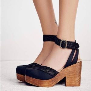 Free People Walk This Way clog (fits a size 10)